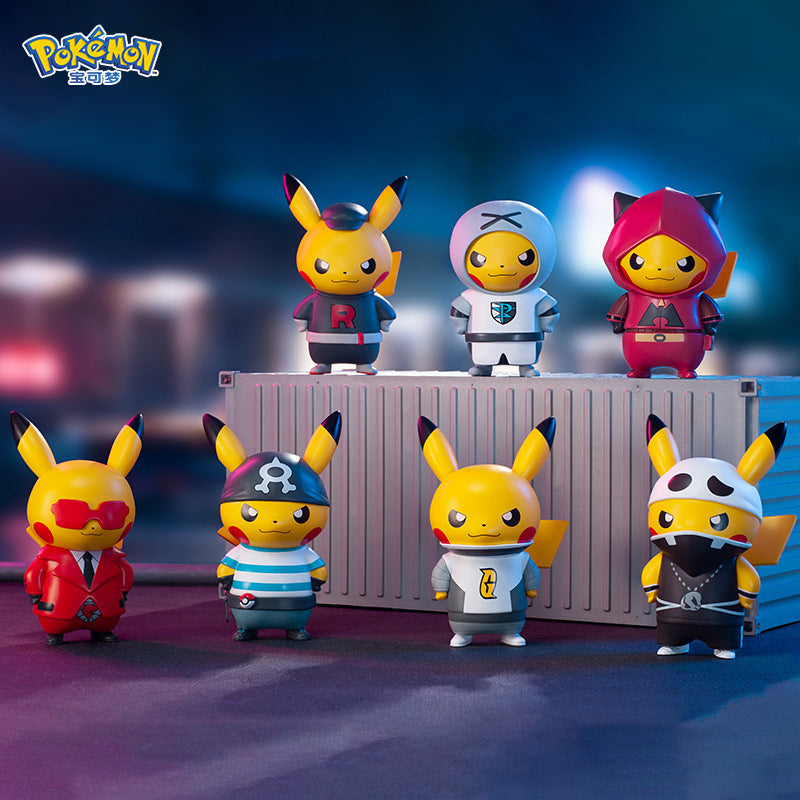 Pokémon Villain Figure